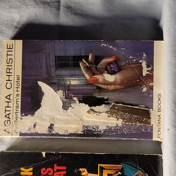 vintage paperbacks .. mysteries - Picture 2 of 13